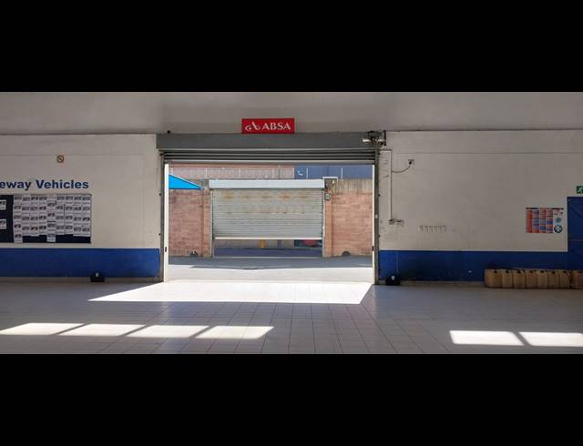 925M² SHOWROOM TO LET IN DURBAN CENTRAL